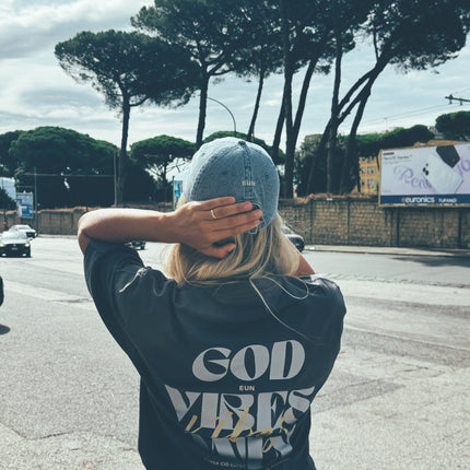 T-shirt "God Vibes Only" Dark Grey - Limited Edition
