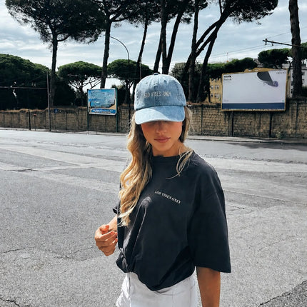 Cappellino in jeans God Vibes Only
