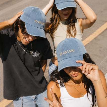 Cappellino in jeans God Vibes Only